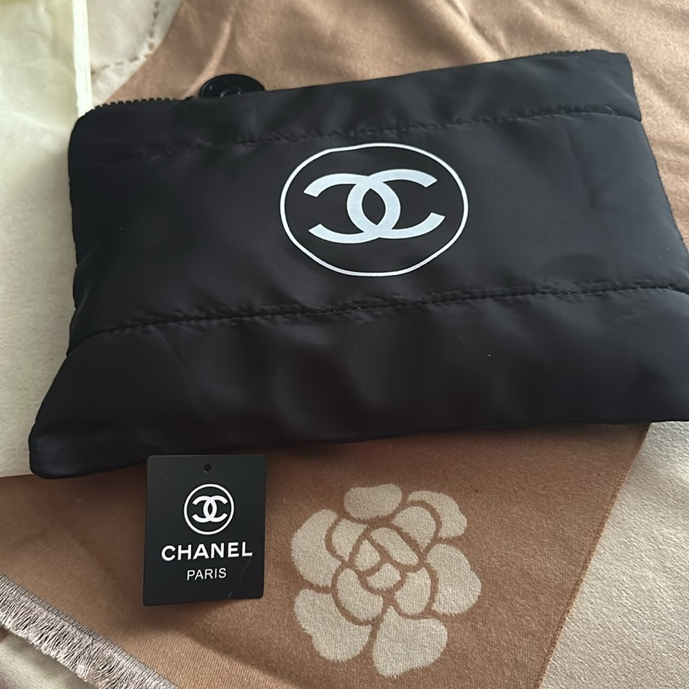 Chanel Black Pouch - Picture 8 of 10